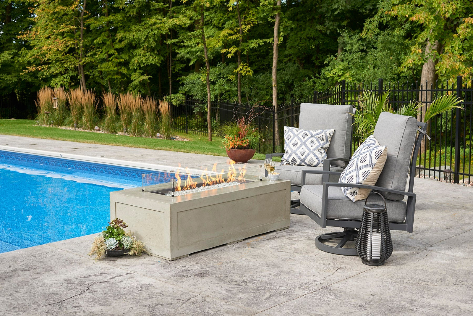 5 Fire Pits to Compliment Your Pool or Spa