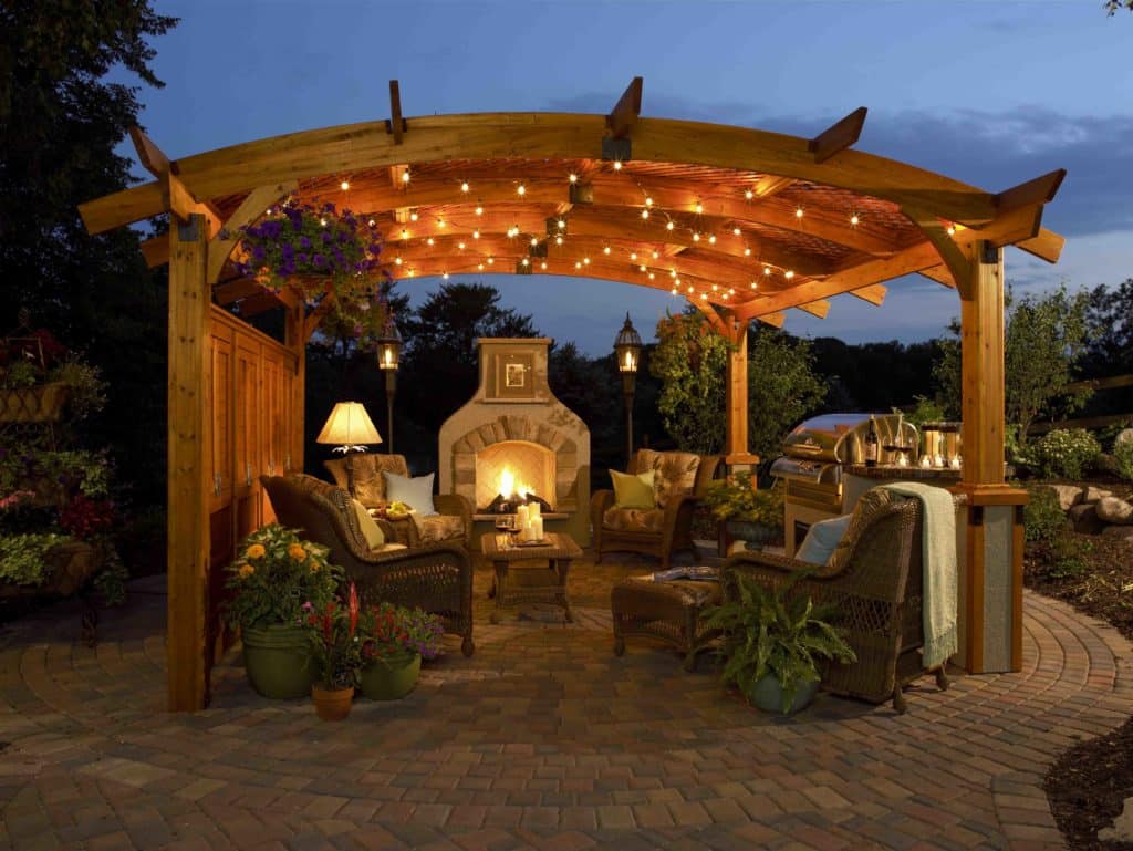 Accessorizing Your Outdoor Room