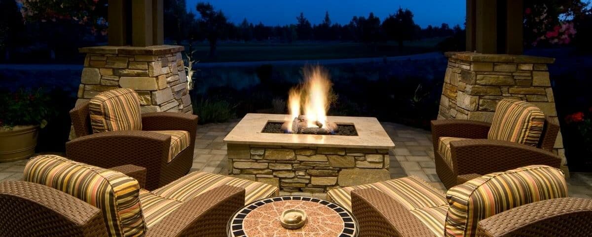 Transform Your Backyard into an Oasis with These Tips