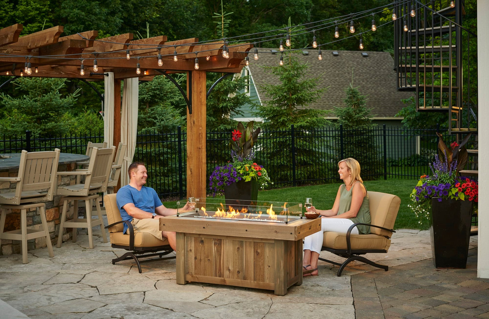 Natural Gas vs. Liquid Propane for your Fire Pit Table