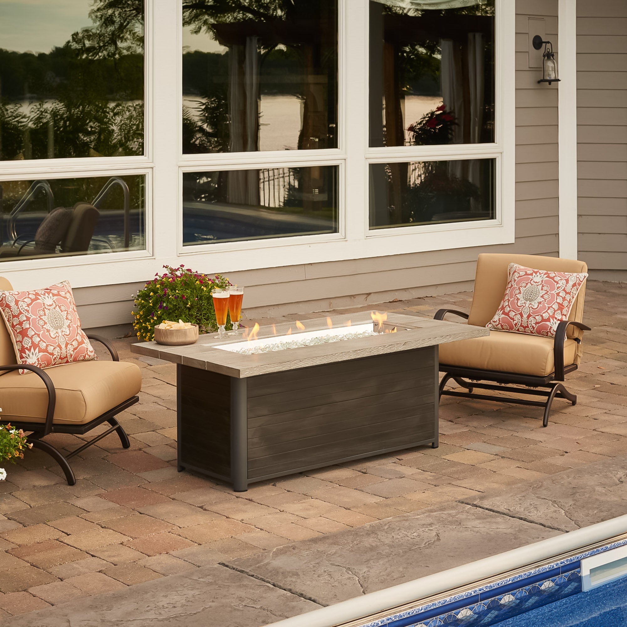 Outdoor seating with discount gas fire pit